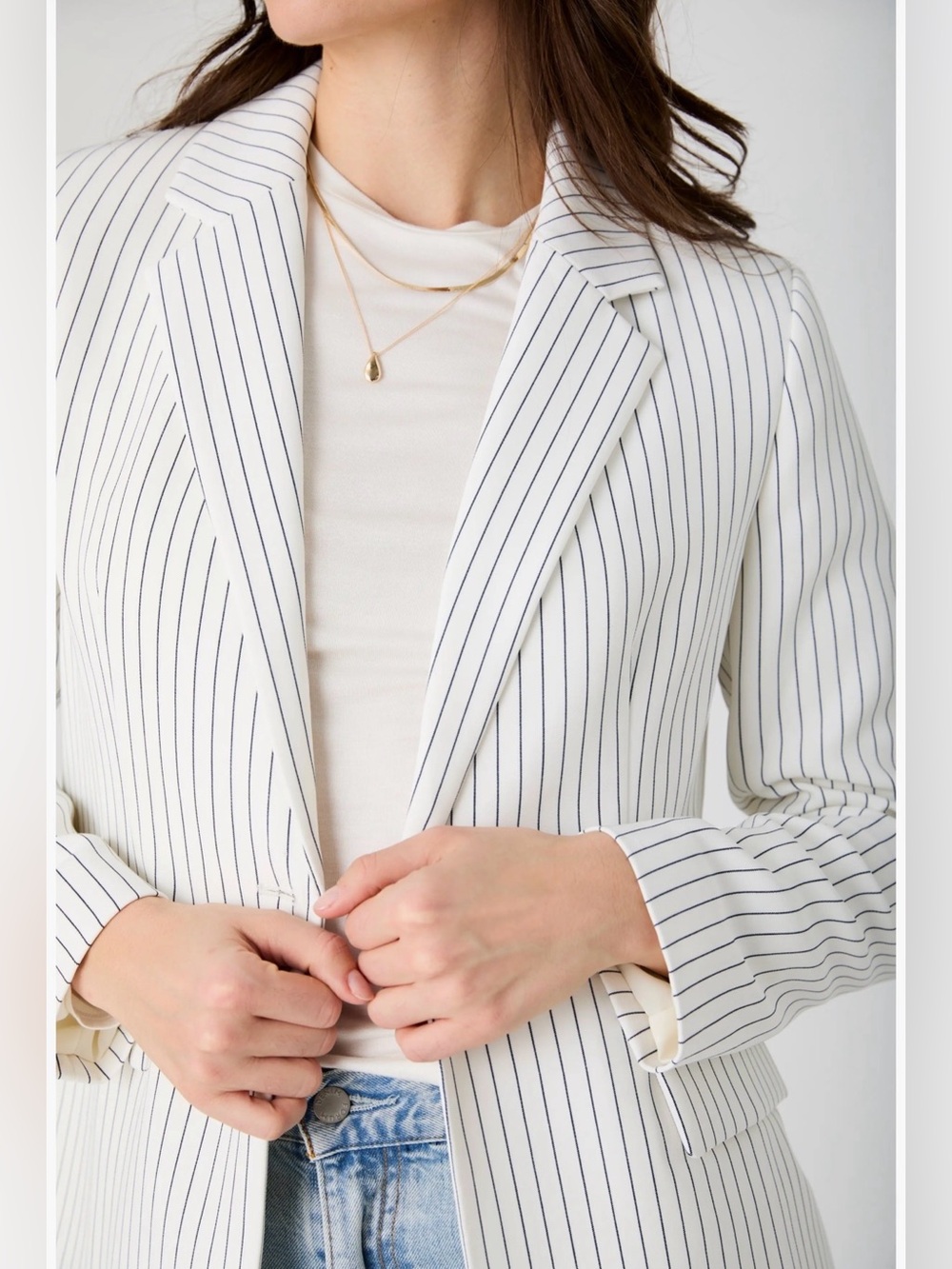 🌺 French Connection Whisper Pinstripe Blazer